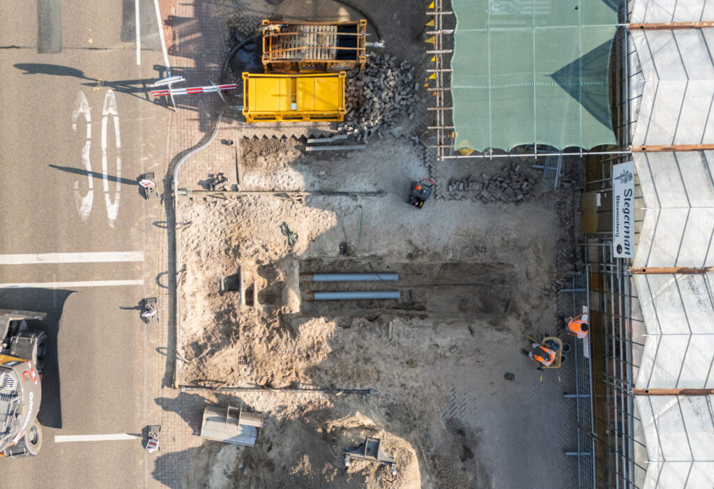 Drone-opname van een bronbemalingsproject van Luinstra Watermanagement
